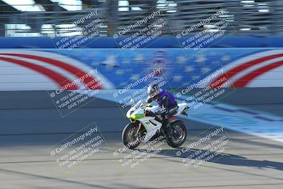 media/Nov-26-2022-Fastrack Riders (Sat) [[b001e85eef]]/Level 1/Session 1 Front Straight/